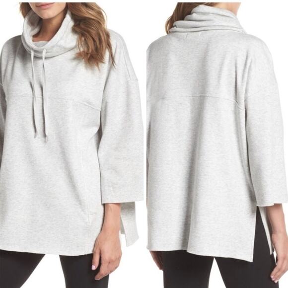 UGG Astrid Poncho Fleece Sweater Funnel Neck in Soft Grey Size XS/S NWT - Picture 3 of 12